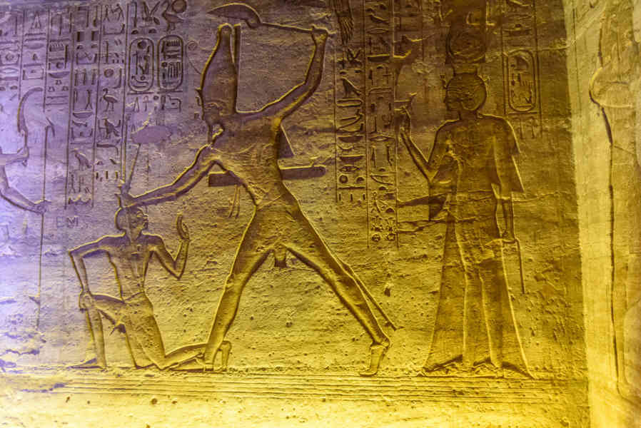 Egipto 146 - Abu Simbel - Templo de Hator.jpg